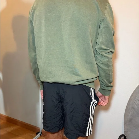 VISSLA sweatshirt - Picture 8 of 14